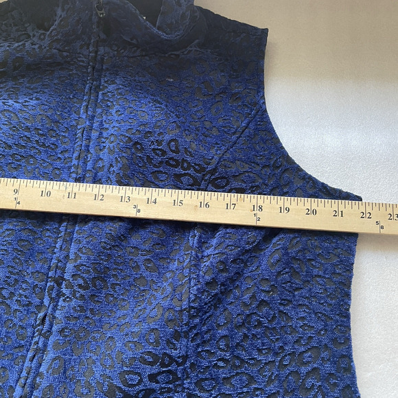 Susan Graver Vest Women 18W Blue Animal Print Sleeveless Full Zip Collared Top - Picture 7 of 10